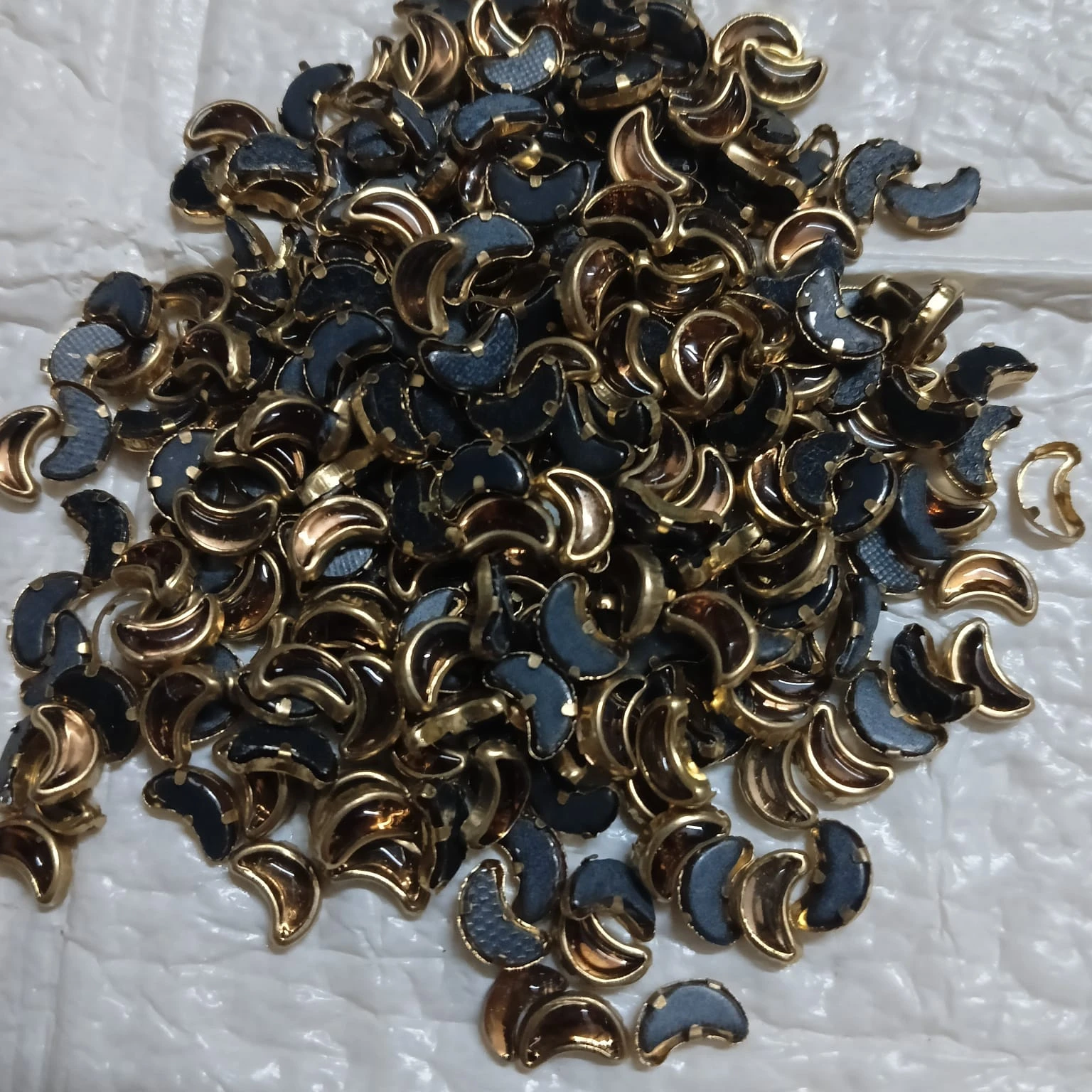 Glass Half Moon - Gold